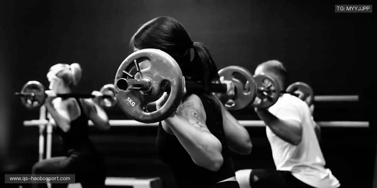 装备加持,赛场锋芒毕露!⚽️💥